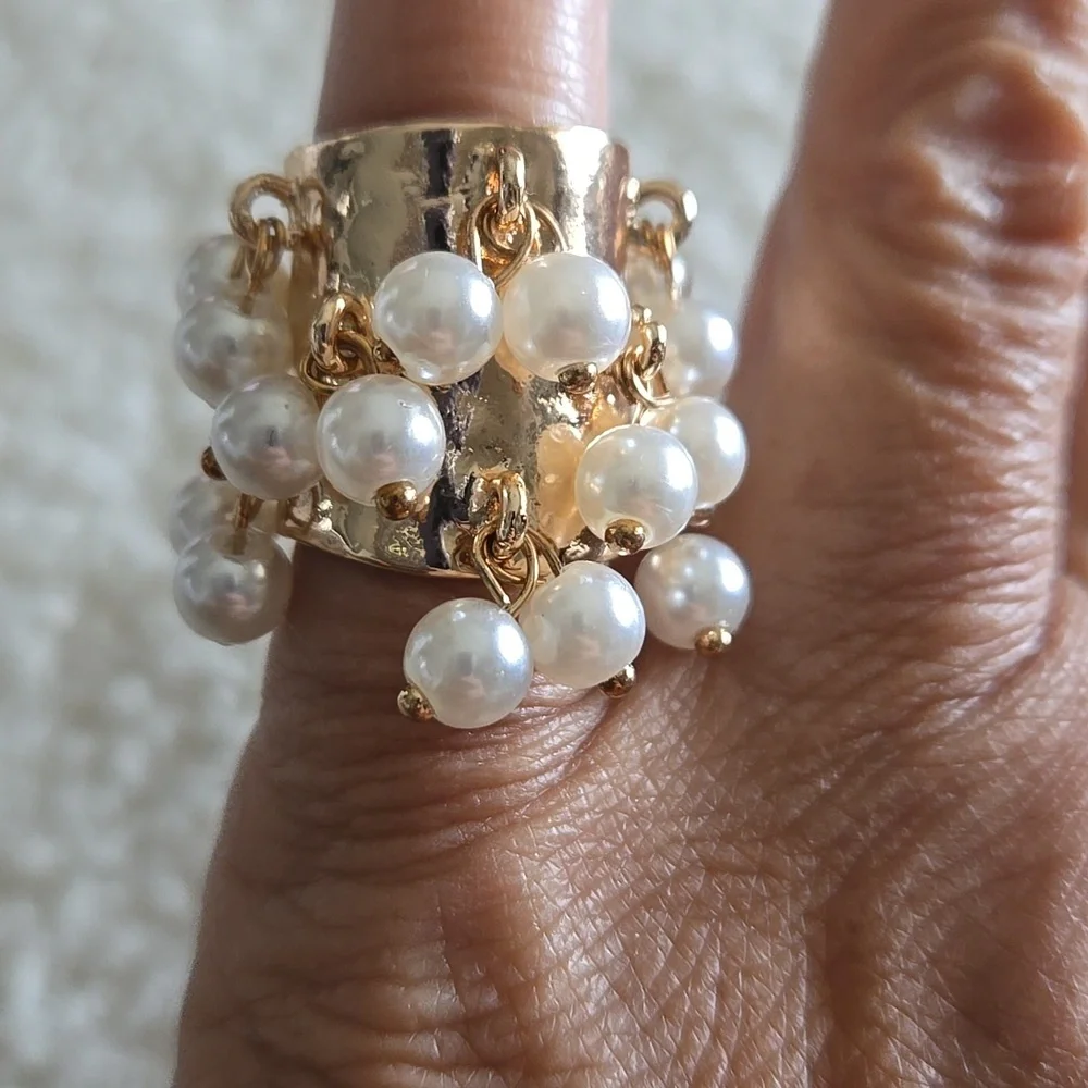 Rings Elegant Gold and Pearl Dangle Adjustable Ring. New